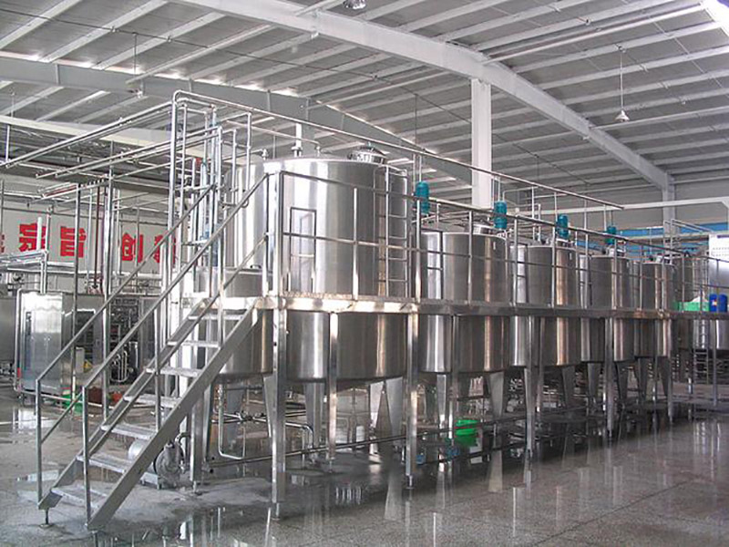 果汁饮料生产线设备车间